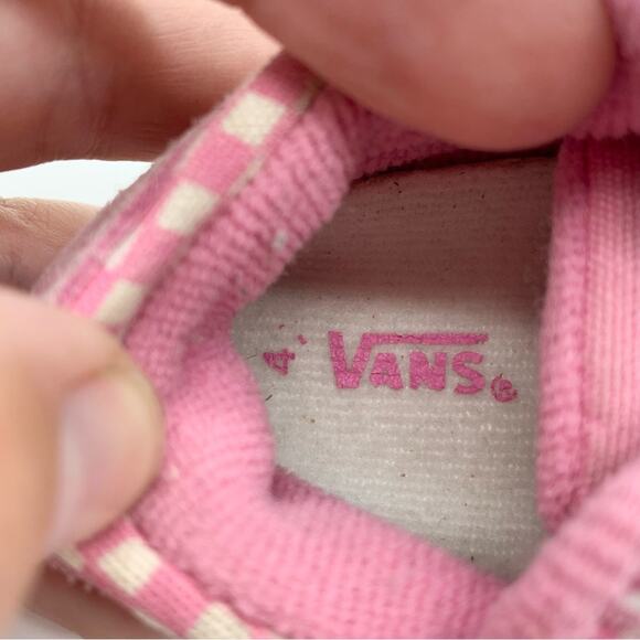 Vans Infant Old Skool Crib Trainers Checkered Pink/White Size 4 Casual Sneakers - Picture 10 of 11